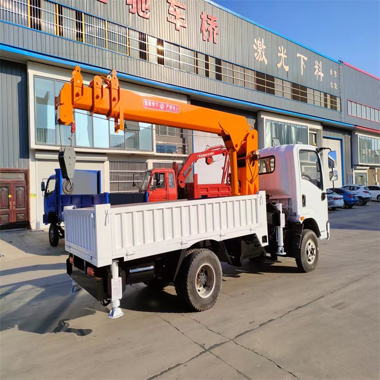 仁德区三轮随车吊定制 农用改装机自备吊中瑞长期出售