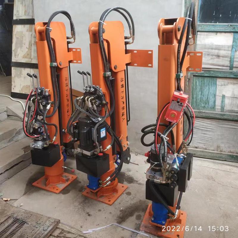 仁德区重汽蓝牌随车吊 3.2吨 国六动力强 液压驱动 农用自卸起重机